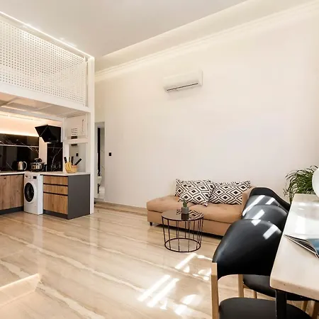 Alia Apartment